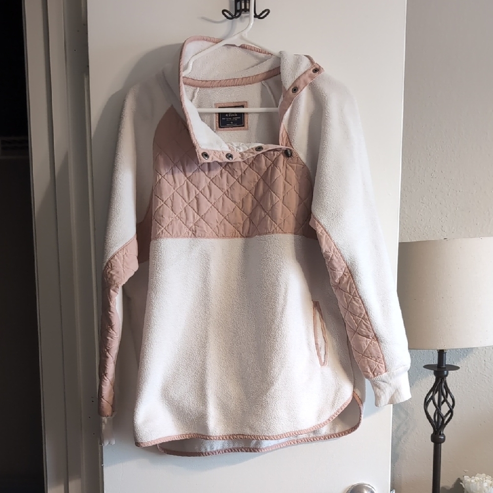 Women's Pink and White Quilted Pullover